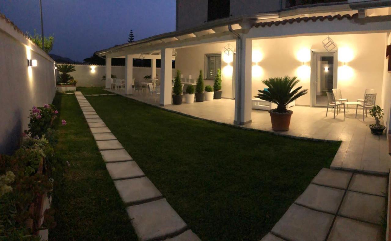 Invilla Bed&Breakfast - Quality Rooms Santa Maria di Castellabate Exterior foto