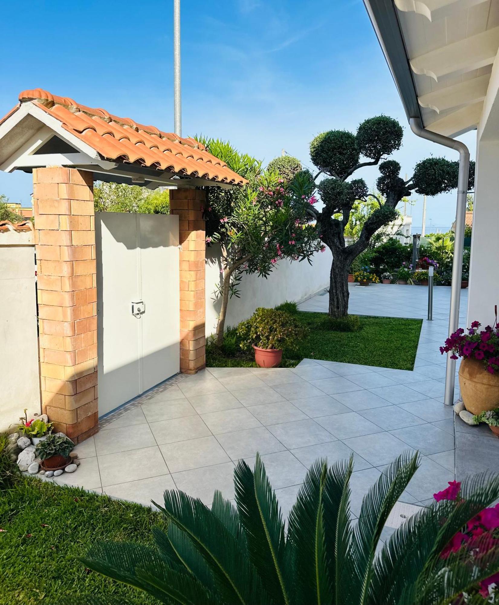 Invilla Bed&Breakfast - Quality Rooms Santa Maria di Castellabate Exterior foto